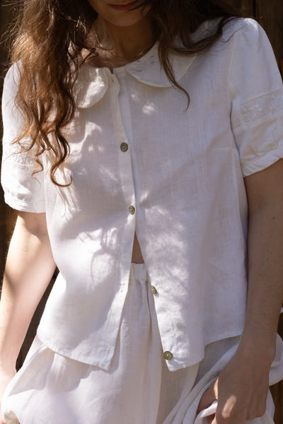 Petal Collar Linen Top