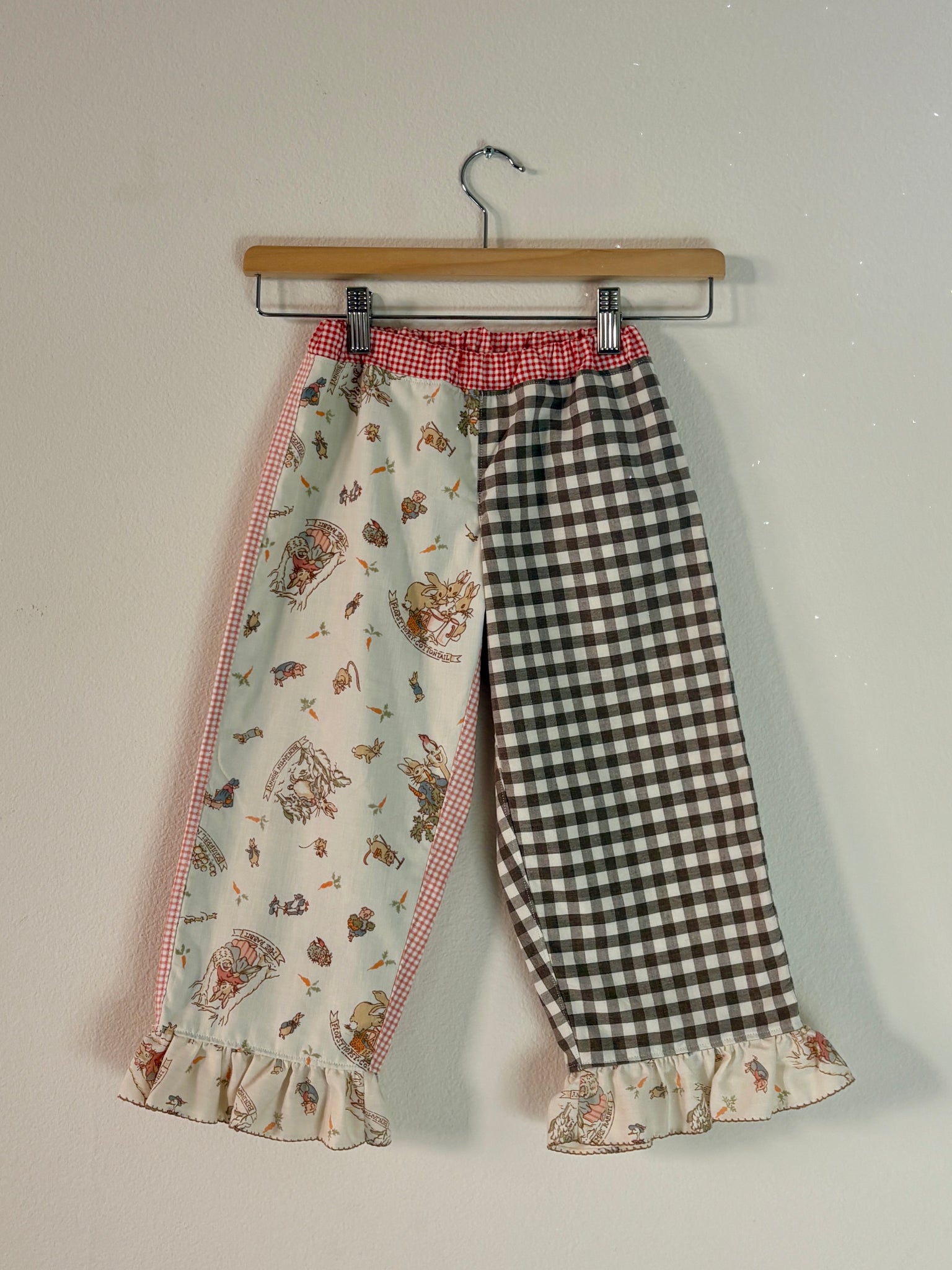 Beatrix Potter Ruffle Pants | Size 5-6YRS