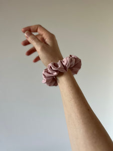 The Sweetheart Scrunchies