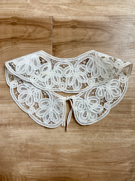Antique Lace Collar