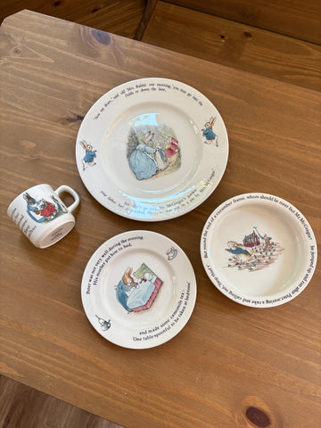 1991 Beatrix Potter Peter Rabbit Dining Set