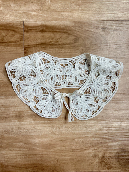 Antique Lace Collar