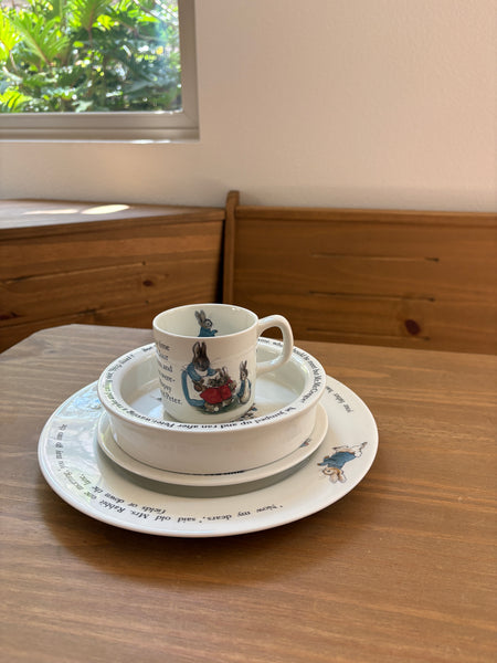 1991 Beatrix Potter Peter Rabbit Dining Set
